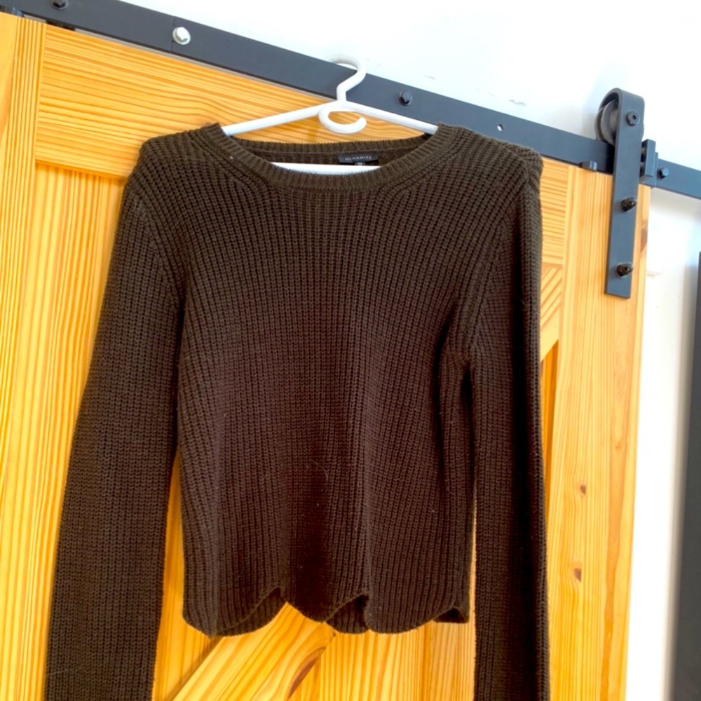 Cropped Dynamite Sweater - perfect with high waisted jeans!